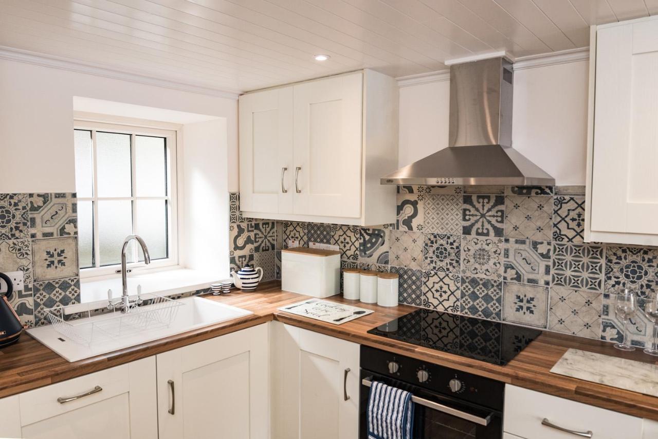 Ardnavaha House - Poolside Cottages Clonakilty Εξωτερικό φωτογραφία